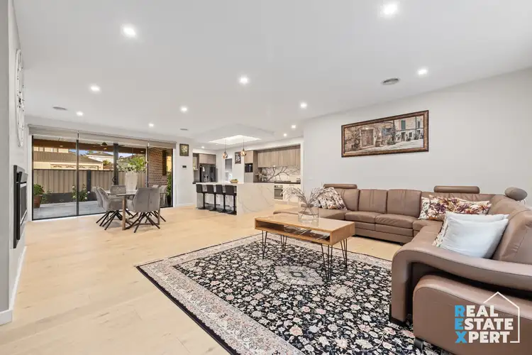 Sixth view of Homely house listing, 15 Aylesbury Court, Hampton Park VIC 3976