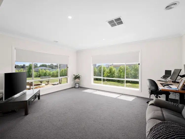 Fifth view of Homely house listing, 6 Hill Court, Mansfield VIC 3722