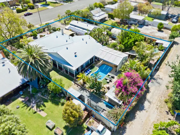 18 Browne Street, Tocumwal NSW 2714