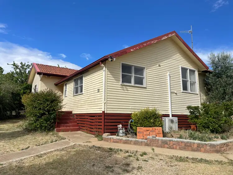 21 Baroona Avenue, Cooma NSW 2630