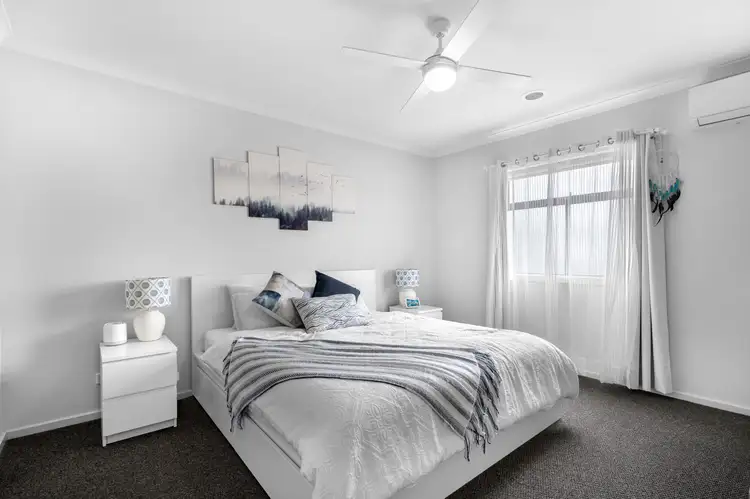 12 Todd Lane, Pakenham VIC 3810