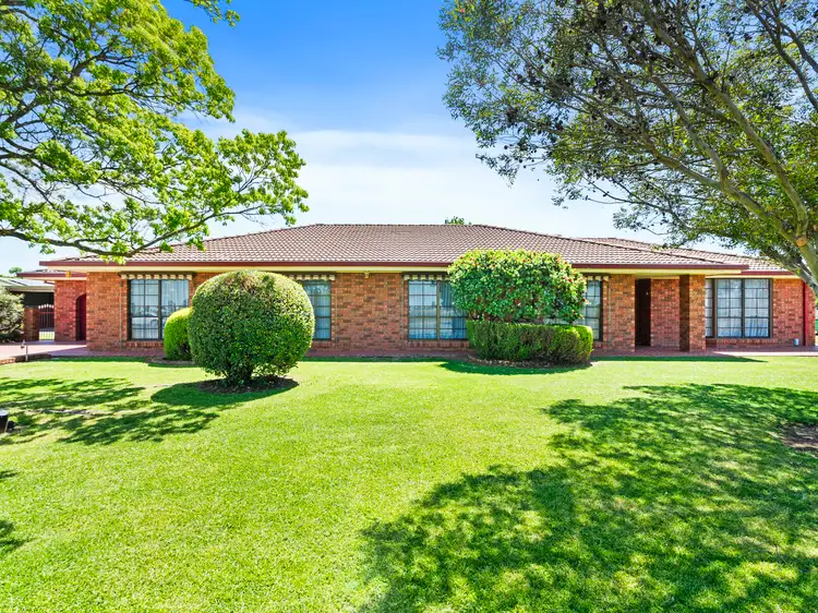 21 Howe Street, Finley NSW 2713