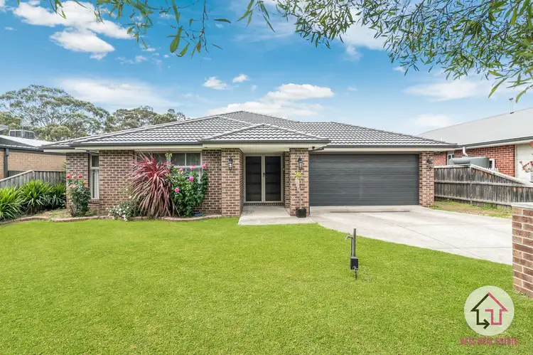 12 Rosie Drive