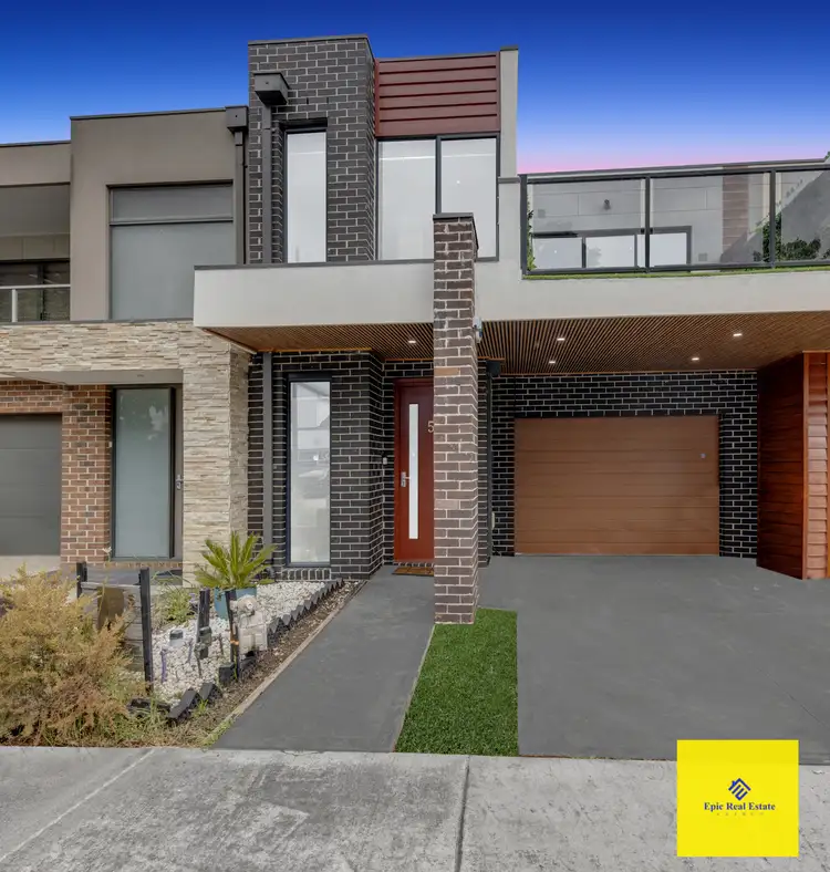 5 GRATTAN COVE