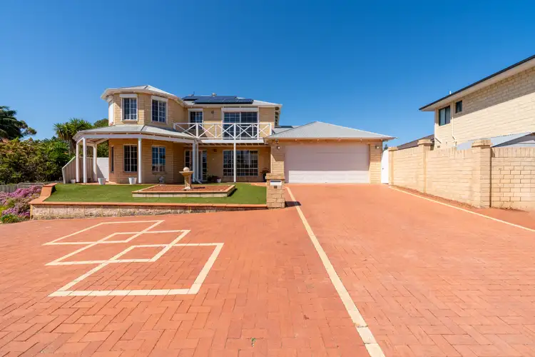 Second view of Homely house listing, 28 Venice Retreat, Warnbro WA 6169