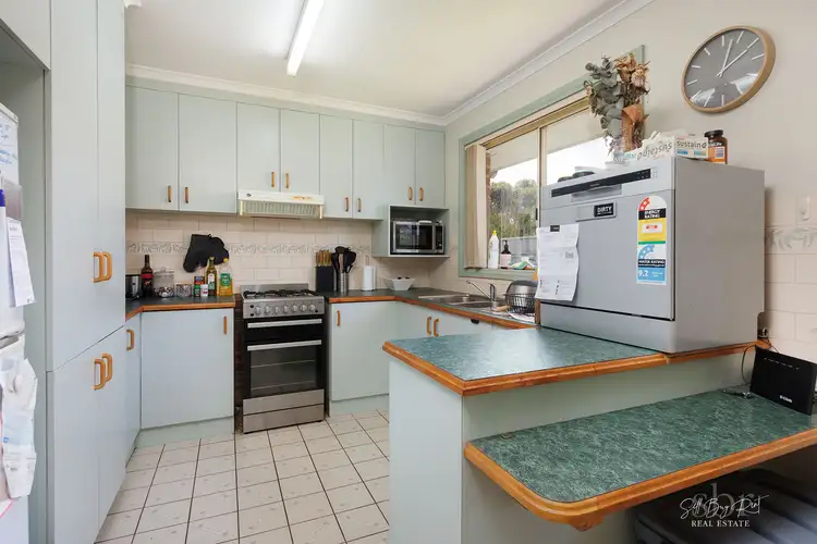 Fourth view of Homely block of units listing, 1-3/2 LYONS PLACE, Wodonga VIC 3690