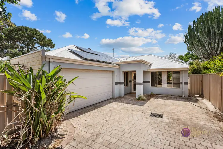 2/32 Barnsley Street, Queens Park WA 6107