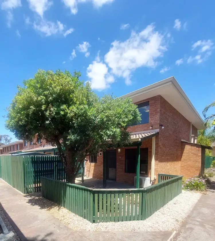 390 Hector Street