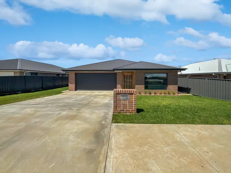 13 Federation Boulevard, Forbes NSW 2871