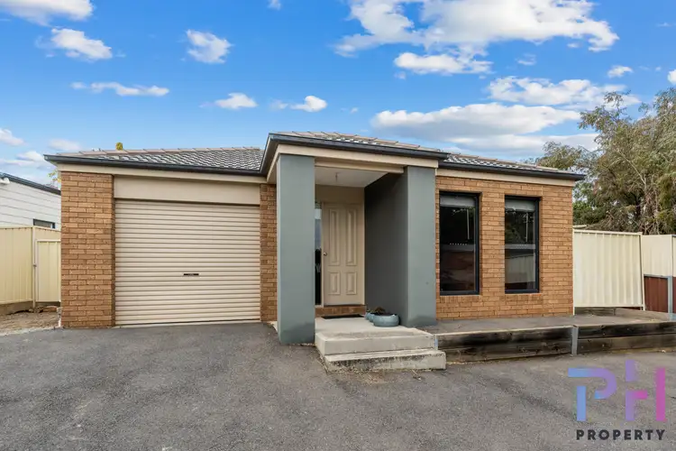 12A Leonard Avenue, Flora Hill VIC 3550
