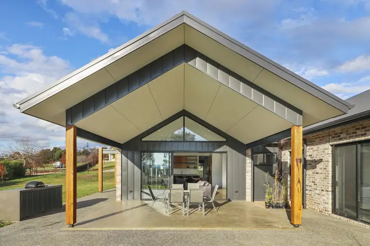 Second view of Homely house listing, 9 Oaksford Drive, Mansfield VIC 3722
