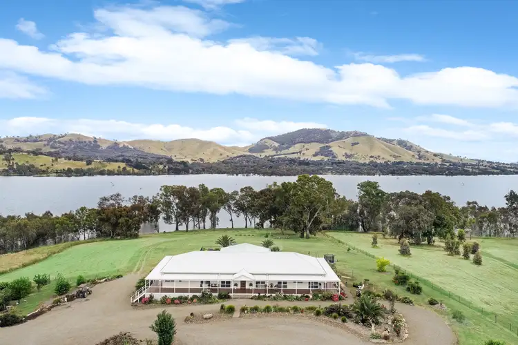 107 Loyola Drive, Mansfield VIC 3722