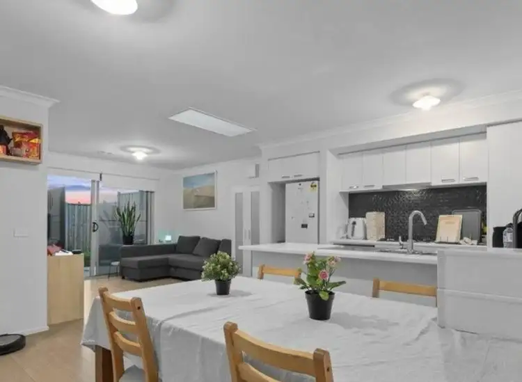 Second view of Homely house listing, 8 Tannum Circuit, Truganina VIC 3029