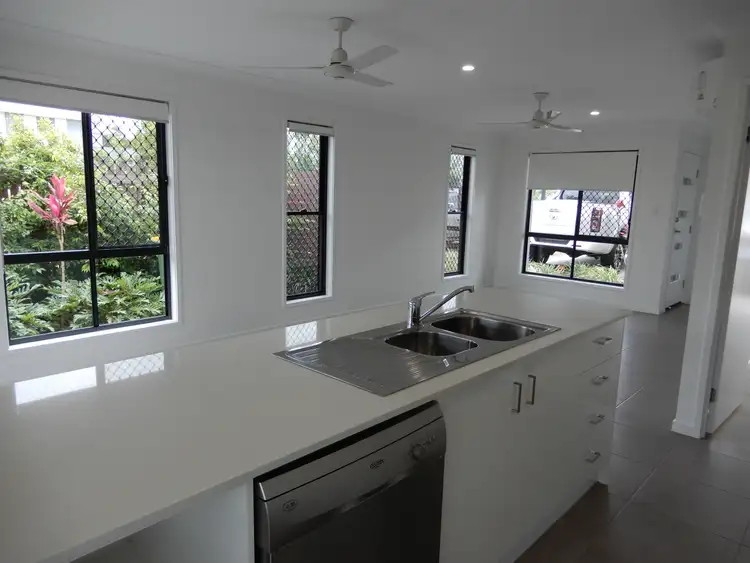 Second view of Homely townhouse listing, 16/40 Highgrove Street, Thornlands QLD 4164