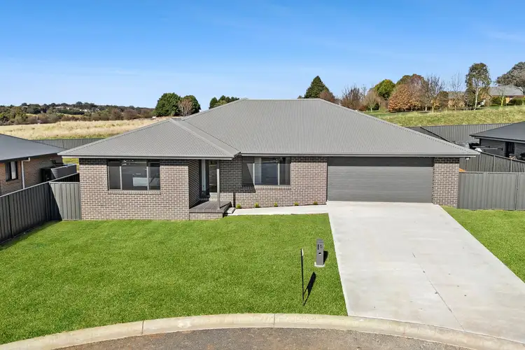 6 Leonard Place, Crookwell NSW 2583