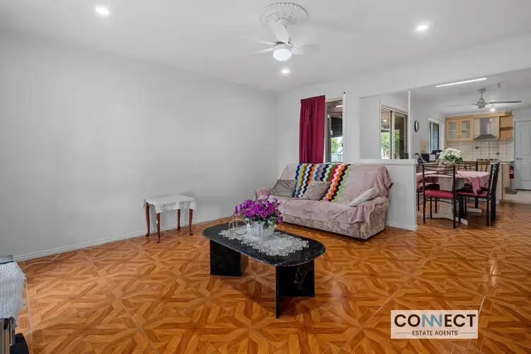 Fourth view of Homely house listing, 6 Masterton Place, Cranbourne East VIC 3977