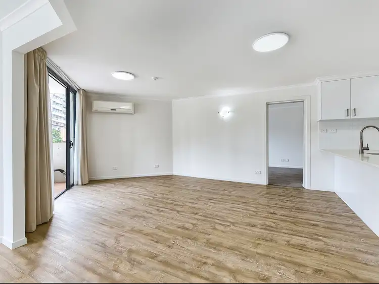 Sixth view of Homely apartment listing, 321/5 Edmondstone Street, South Brisbane QLD 4101