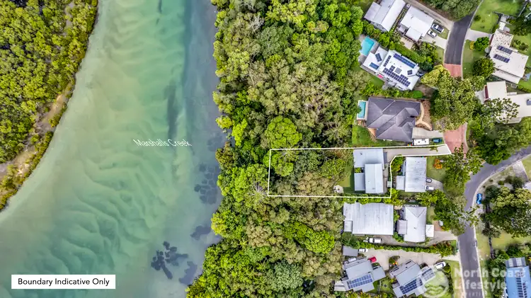 1 Gahwang Court, Ocean Shores NSW 2483