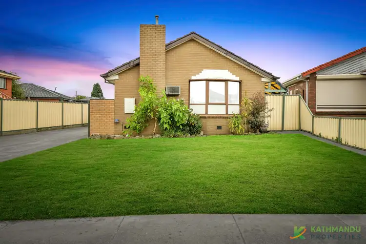 Second view of Homely house listing, 32 Clifton Grove, Lalor VIC 3075
