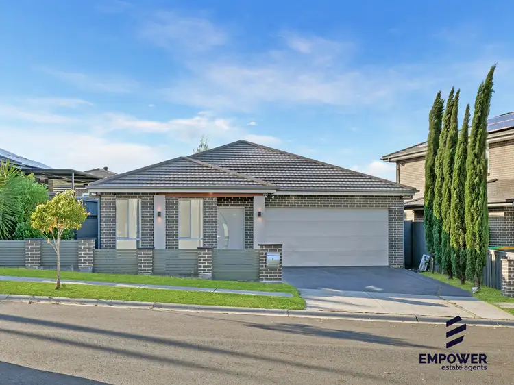 9 Olley Street, Claymore NSW 2559