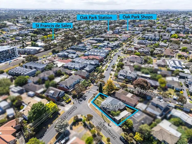 Fourth view of Homely house listing, 2 Nerissa Grove, Oak Park VIC 3046