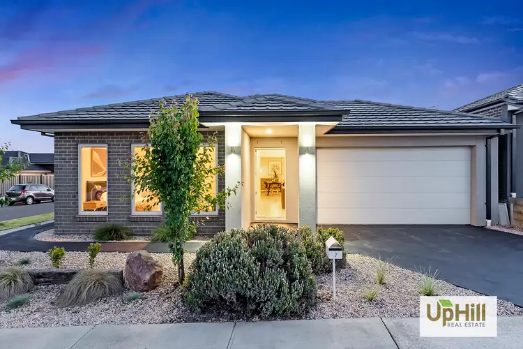 7 Yaralla Circuit, Clyde VIC 3978