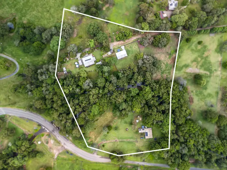 21A BILLIAU ROAD, Guanaba QLD 4210