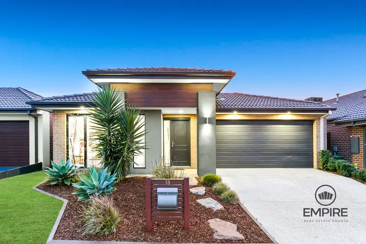 13 Cavendish Ave, Clyde VIC 3978