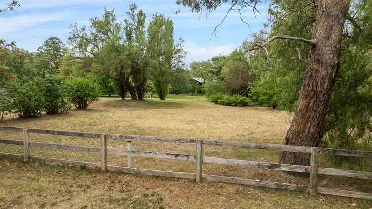 8 Watson Street, Avenel VIC 3664