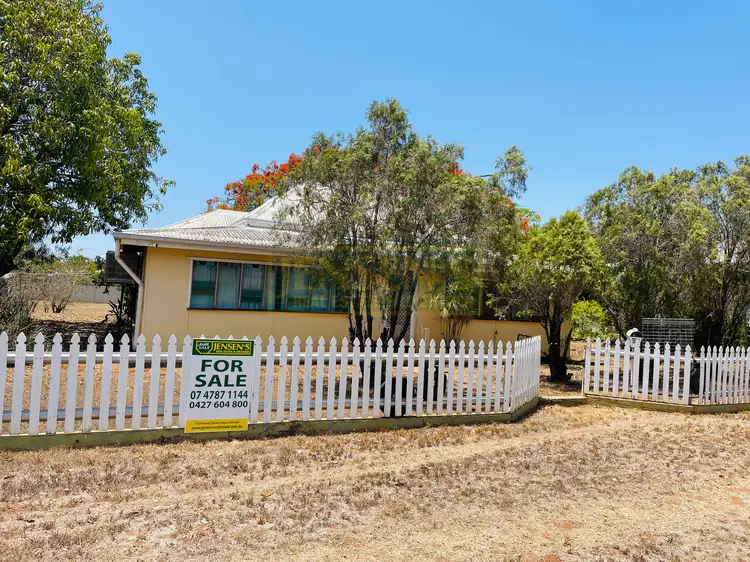 91 Hackett Terrace, Richmond Hill QLD 4820