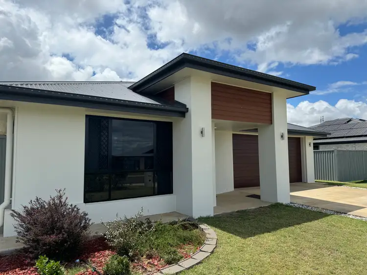 31 Oasis Drive, Kingaroy QLD 4610