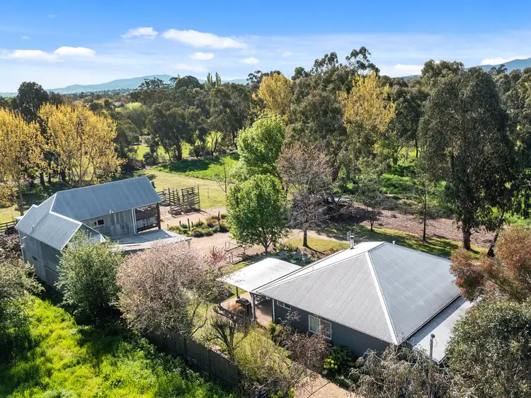 7 Rowe Street, Mansfield VIC 3722