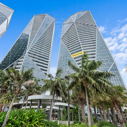 11505/36 Old Burleigh Road, Surfers Paradise QLD 4217