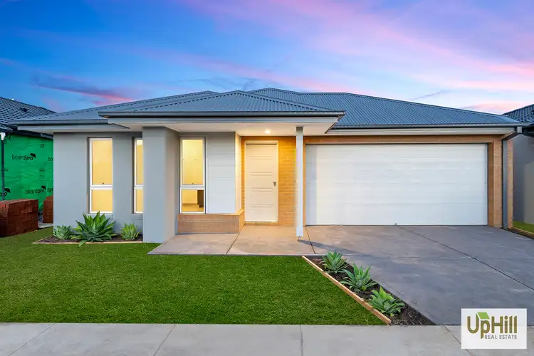 19 Bambusa Way, Clyde North VIC 3978