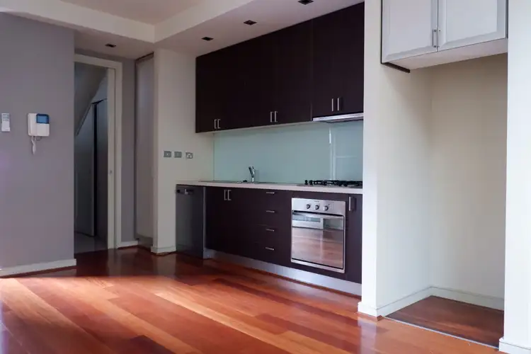 Fourth view of Homely studio listing, 1/323 Centre Road, Bentleigh VIC 3204