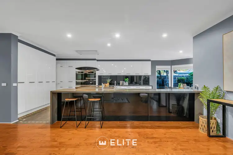 Fifth view of Homely house listing, 18 Jerilderie Drive, Berwick VIC 3806