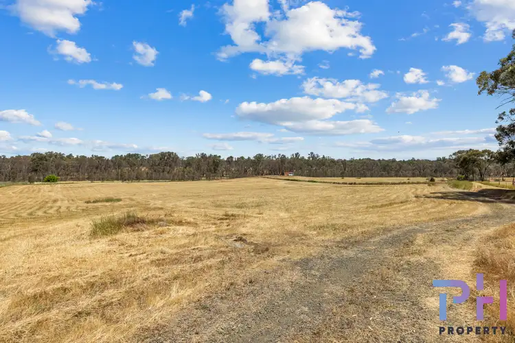 243 Sugarloaf Road, Axedale VIC 3551