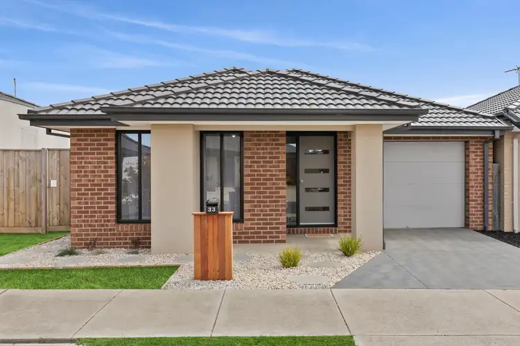33 Heathcote Street, Mount Duneed VIC 3217