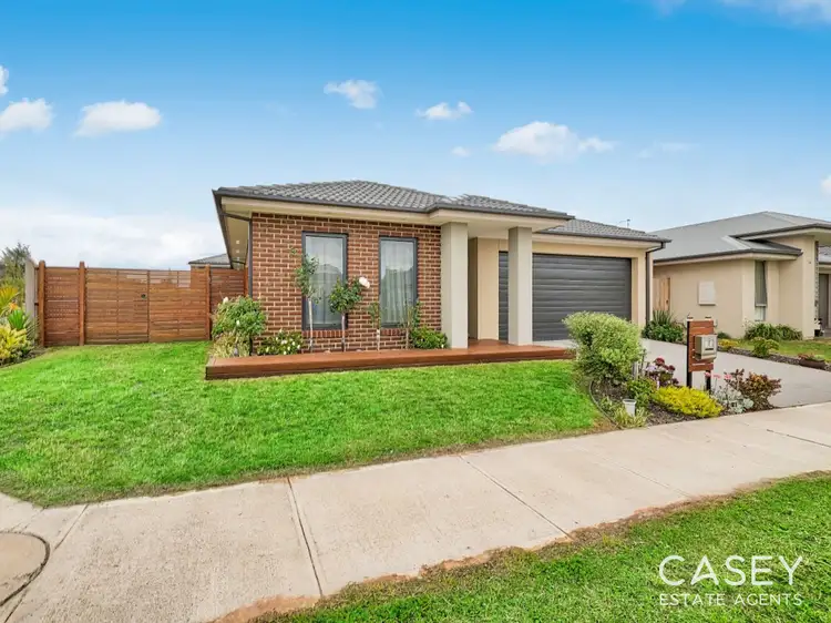 7 Cartwright Grove, Cranbourne East VIC 3977
