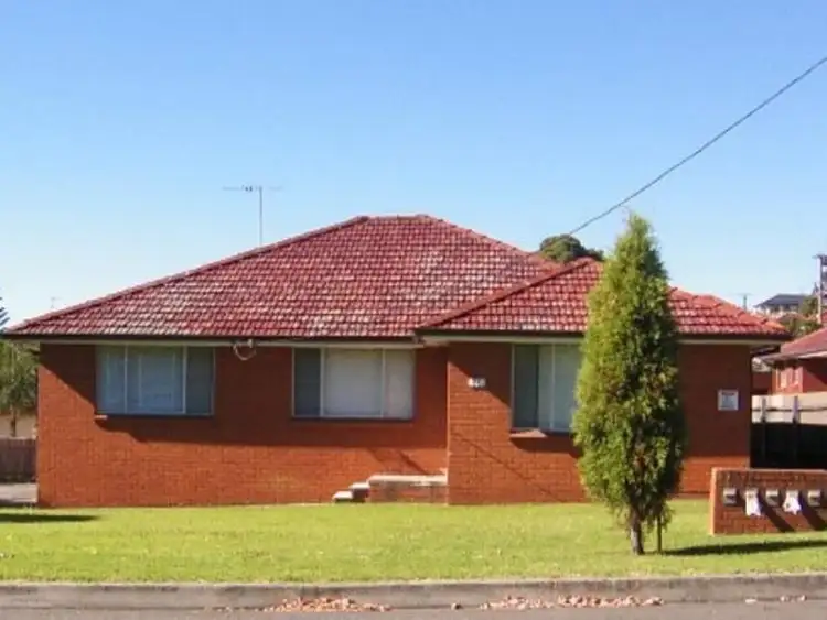 Main view of Homely unit listing, 1/51 Rosemont Street, Wollongong NSW 2500