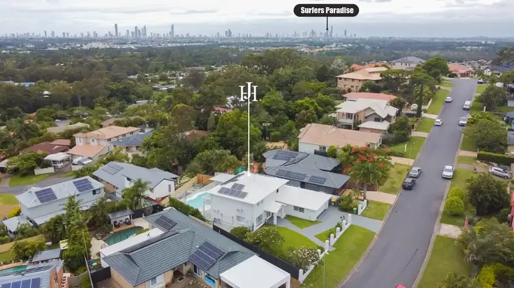 32 WOOLMERE STREET