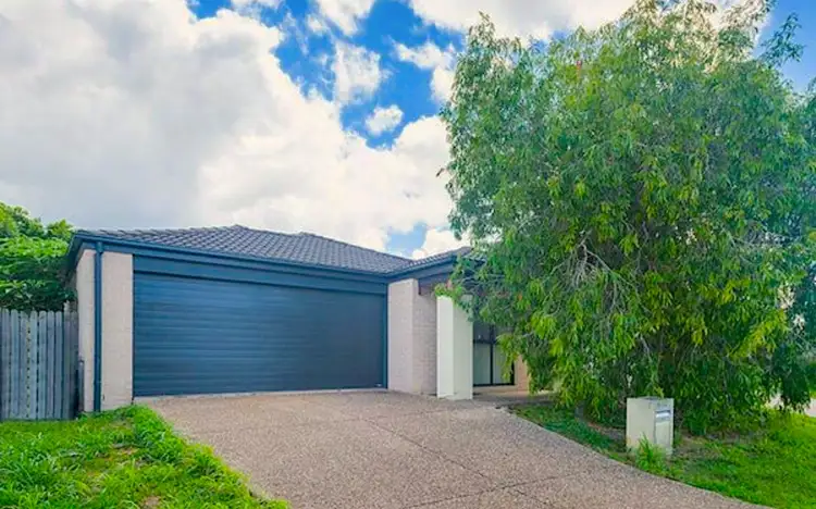 68 Huntley Crescent