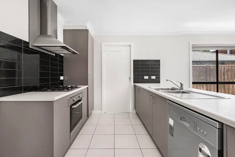 Fifth view of Homely house listing, 3 Bellis Place, Brookfield VIC 3338