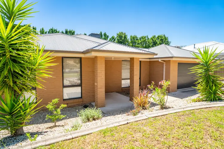 Second view of Homely house listing, 9 CRAIG CIRCUIT, Leneva VIC 3691