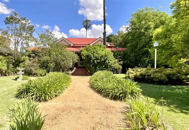31 Oxford Street, Forbes NSW 2871