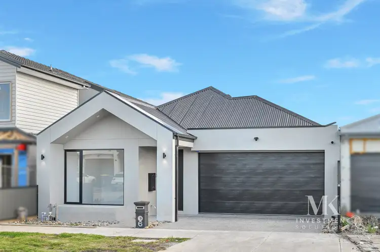 6 Jacksonia Drive, Mickleham VIC 3064