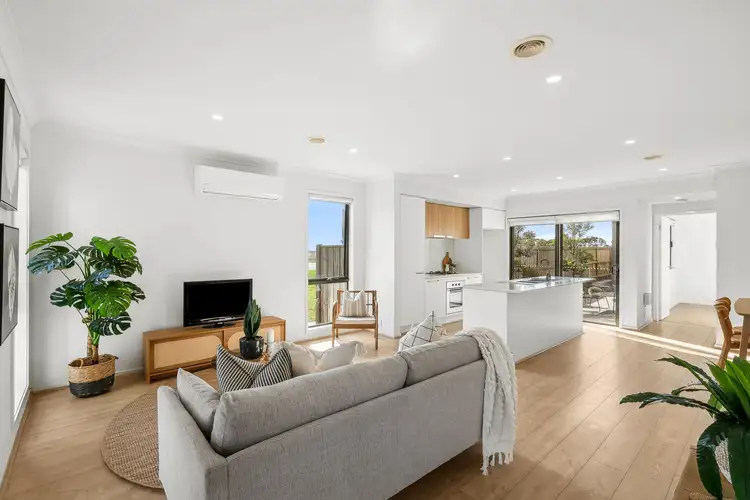 3 Longreach Road, Armstrong Creek VIC 3217