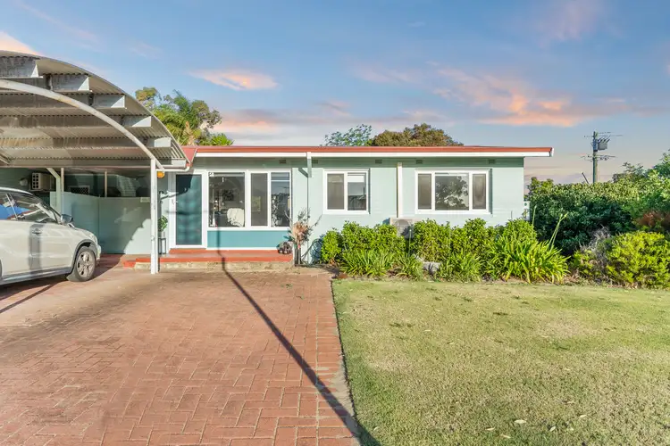 13D Shalford Way, Girrawheen WA 6064