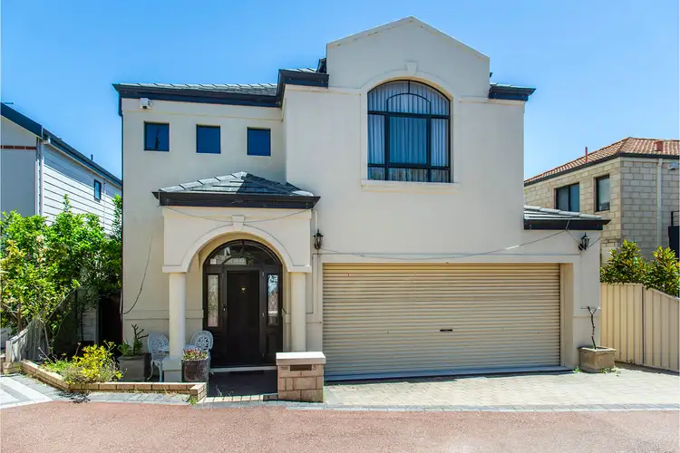 31 Claremont Crescent