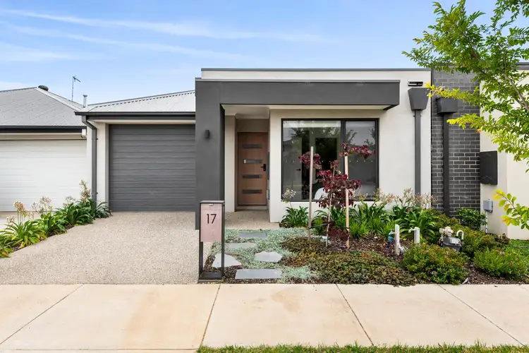 17 Fleurieu Circuit, Armstrong Creek VIC 3217